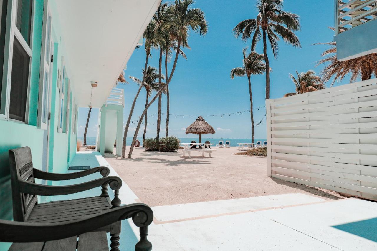 Drop Anchor Resort & Marina 伊斯拉莫拉达 外观 照片